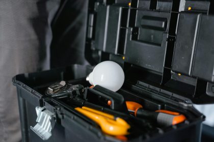 Evde Basit Tamir İşleri: Kolay Yöntemlerle Kendi Başınıza Yapın